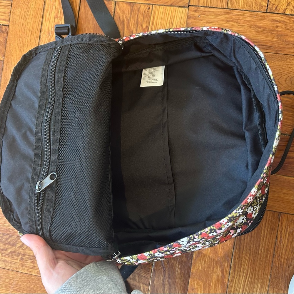 Nike Tanjun Backpack Black Floral Expandable with Laptop Sleeve Urban Outfitters - Picture 6 of 8